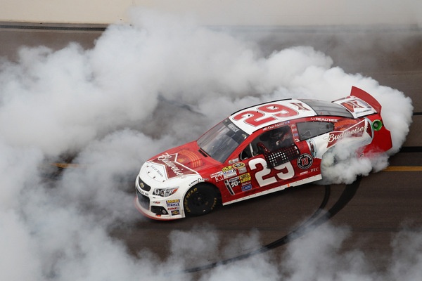 Kevin Harvick gases his way to victory in the Phoenix 500, but Matt Kenseth struggles, and Jimmie Johnson all but clinches the NASCAR championship