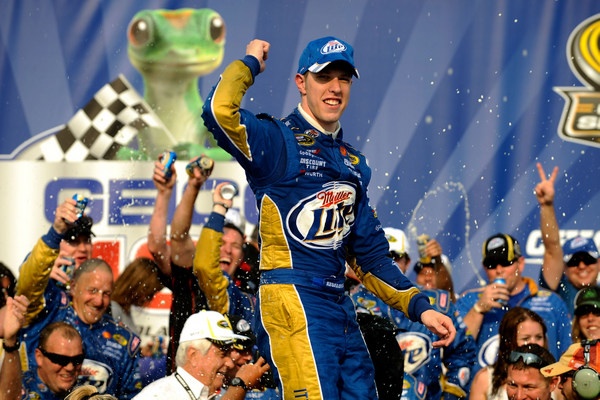 Brad Keselowski upsets Jimmie Johnson to win the NASCAR playoff opening Chicago 400