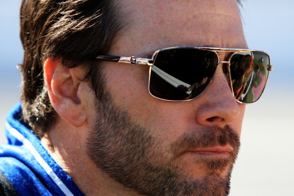 Matt Kenseth falters, Jimmie Johnson finally regains the NASCAR points lead, and is that the fat lady warming up?